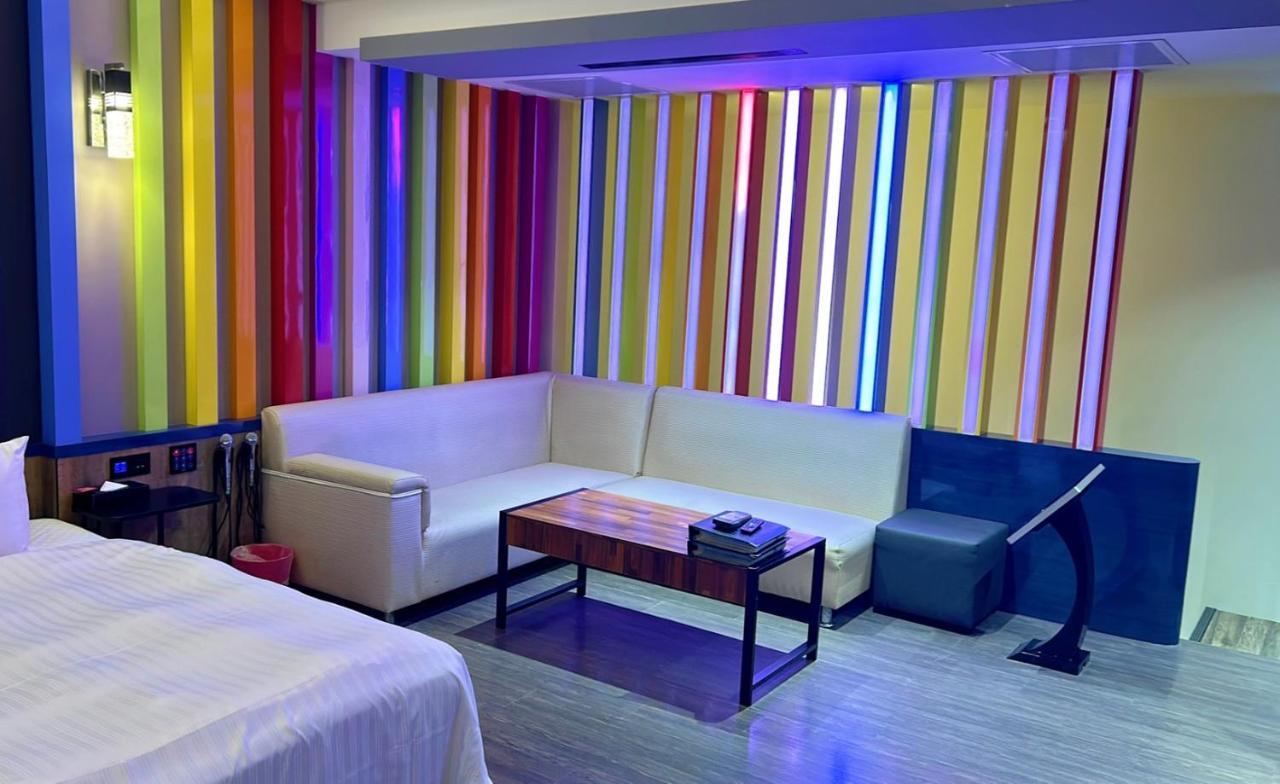 Soho Motel Taoyuan Zewnętrze zdjęcie