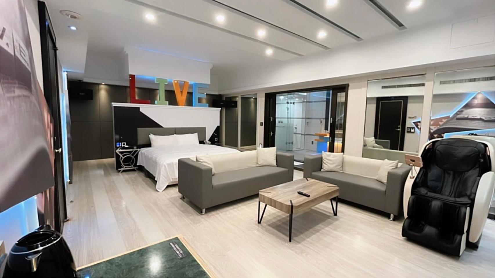 Soho Motel Taoyuan Zewnętrze zdjęcie